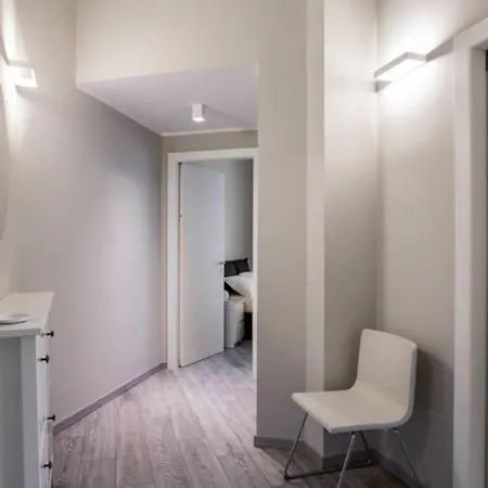 Citta Studi Bright And Stylish Flat With Balcony * מילאנו