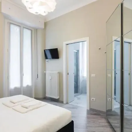 アパート Citta Studi Bright And Stylish Flat With Balcony